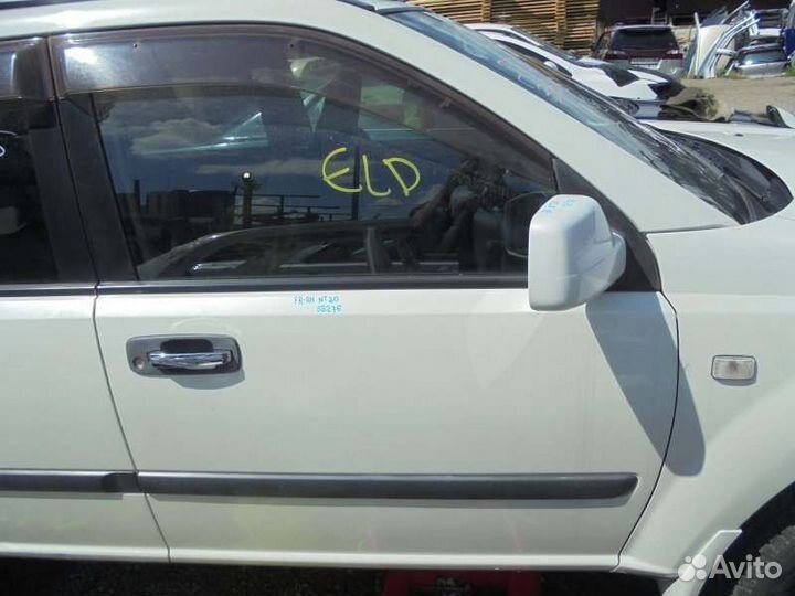 Дверь передняя правая Nissan Xtrail NT30 QR20DE