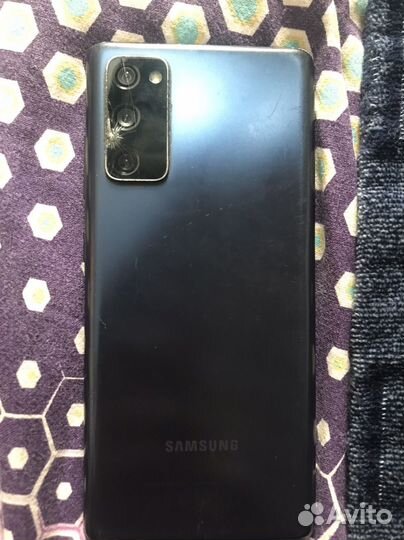 Телефон Samsung S 20 Fe