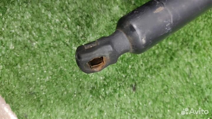 Амортизатор багажника Ford S-Max (CA1) 2012