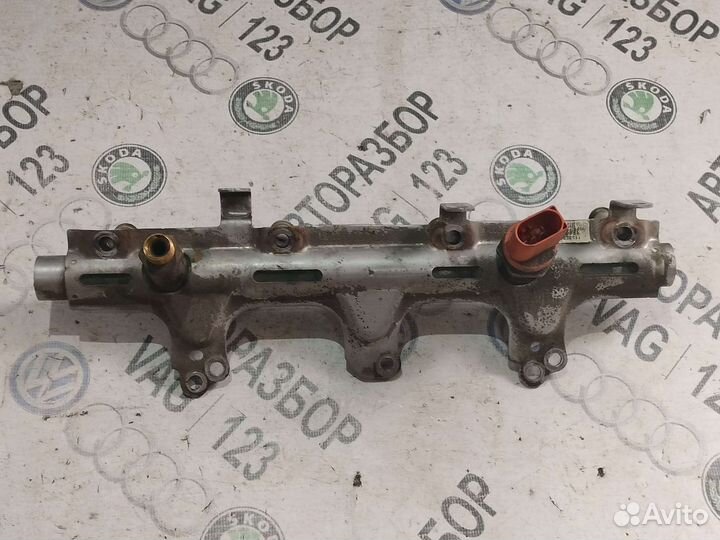 Топливная рампа Audi A4 B8