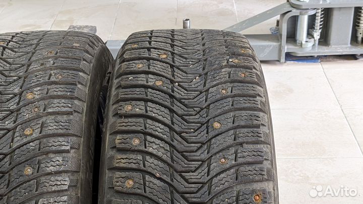 Michelin X-Ice North 3 235/55 R17