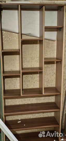 Стеллаж с полками