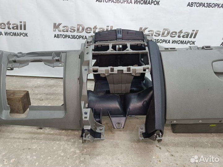 Торпедо Renault Clio хэтчбек (комби) K4JB 711 2002