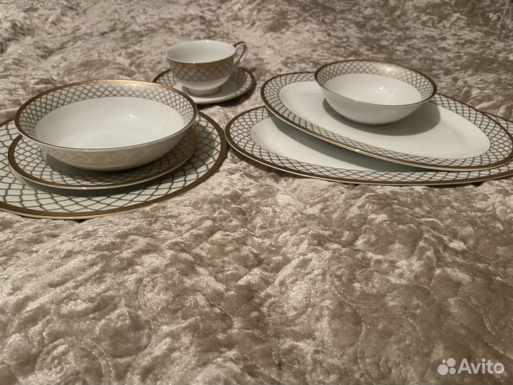 Столовый и чайный сервиз на 12 персон