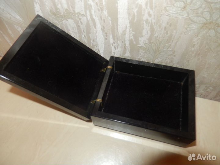 Шкатулка из чароита