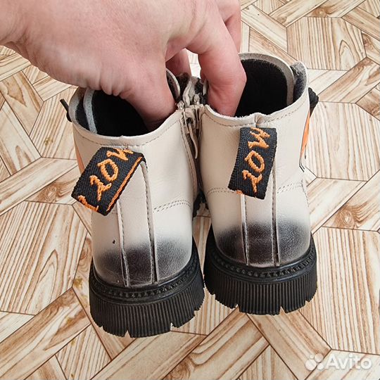 Ботинки демисезонные 24 размер