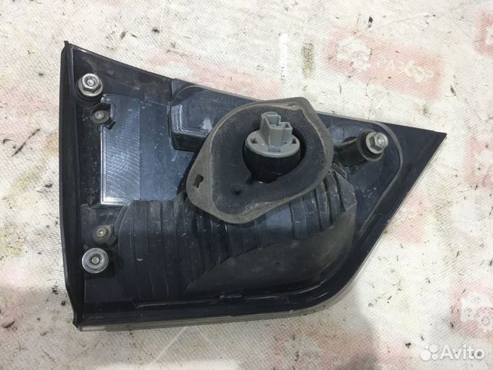 Фонарь задний правый Mitsubishi Outlander CW5W