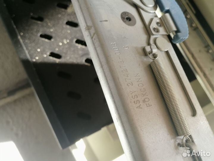 Комплектующие к серверной стойке