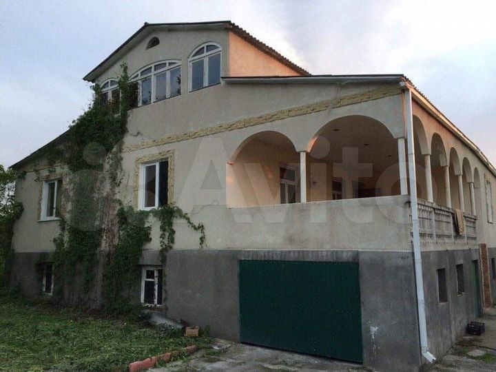 Дом 344 м² на участке 12 сот.