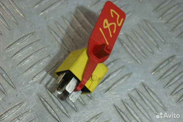 Реле V23134-K52-X181 BMW R1150RS