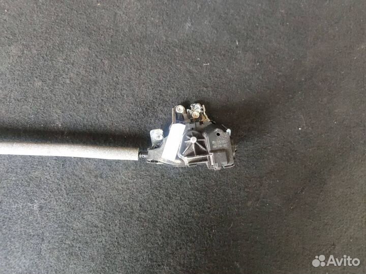 Замок крышки багажника Mercedes-Benz C-Класс