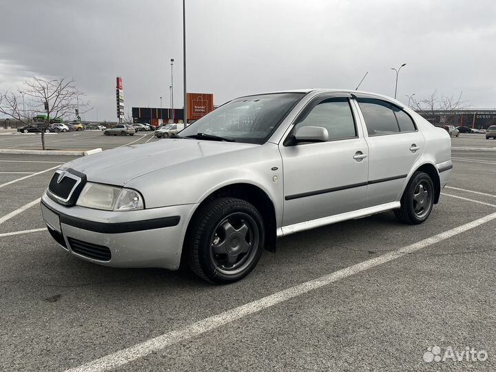 Skoda Octavia 1.6 МТ, 2002, 374 141 км