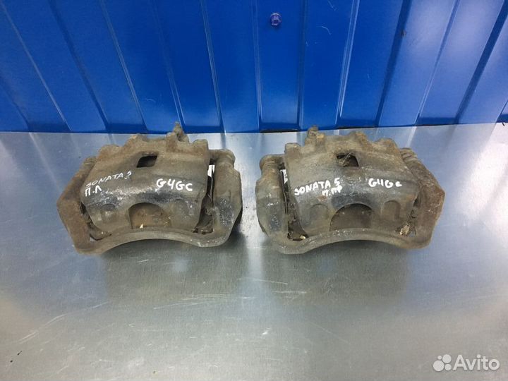 Суппорт передний правый левый Соната 4 (5) 2.0л