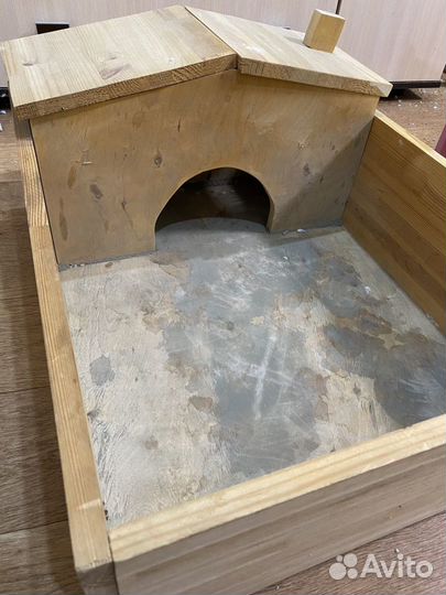 Домик для сухопутной черепахи