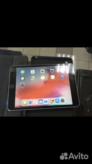 Планшет apple iPad мини 2