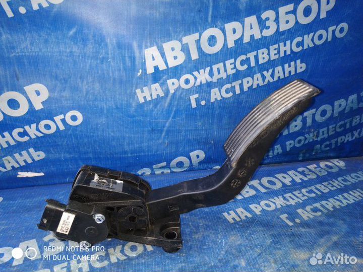 Педаль газа Kia Rio 3 седан G4FC 2015