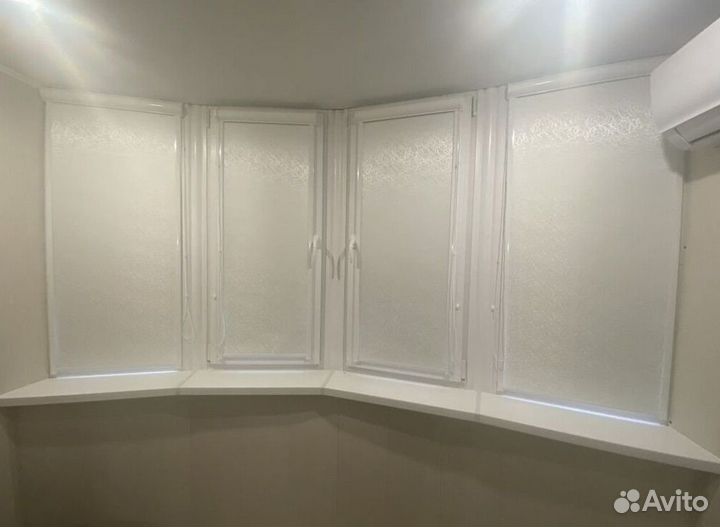 Рулонные шторы в коробе и с направляющими H2183