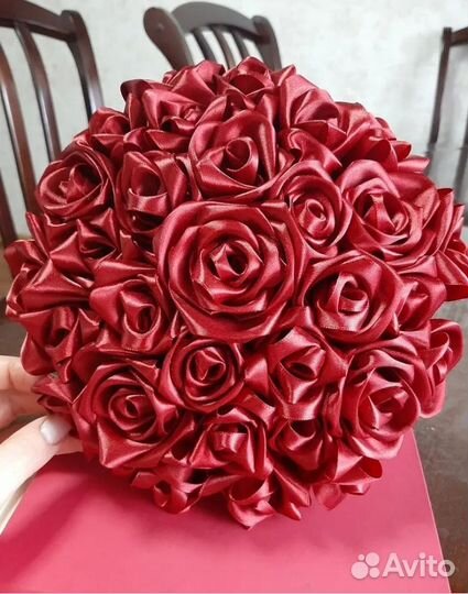 Букет из атласных лент