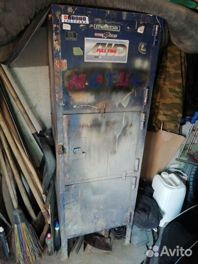 Сейф-тумбочка