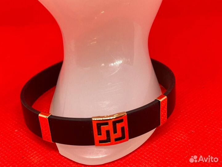 Каучуковый браслет с золотом размер 21