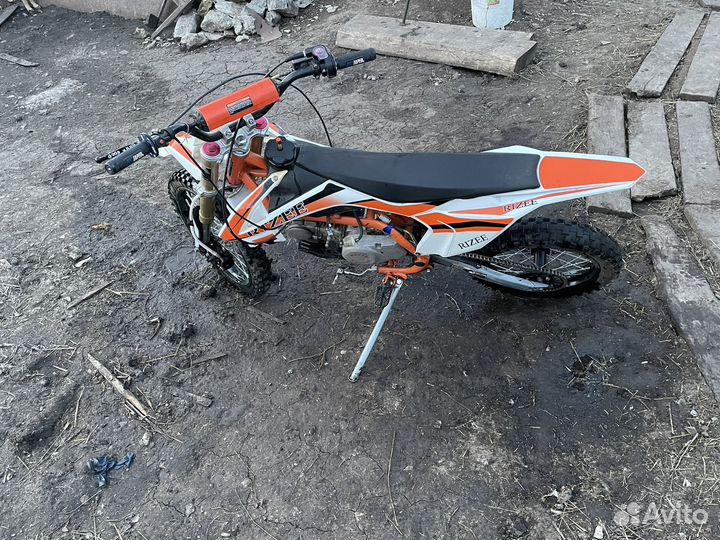 Питбайк Rizze
