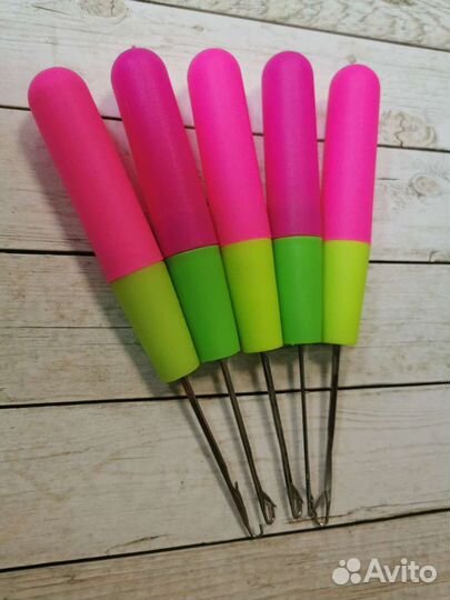 Крючок для поднятия петель