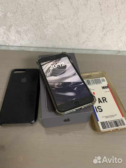 iPhone 8 Plus, 64 ГБ