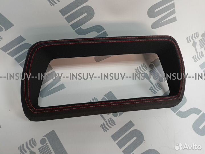 Щиток панели приборов Нива 21214 в коже красн стр