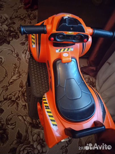 Квадроцикл каталка