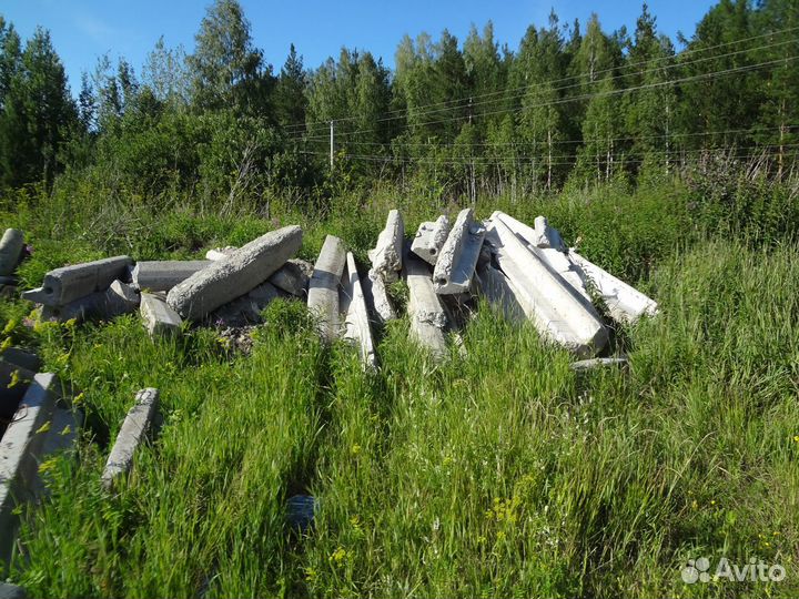 Бордюры бетонные б/у