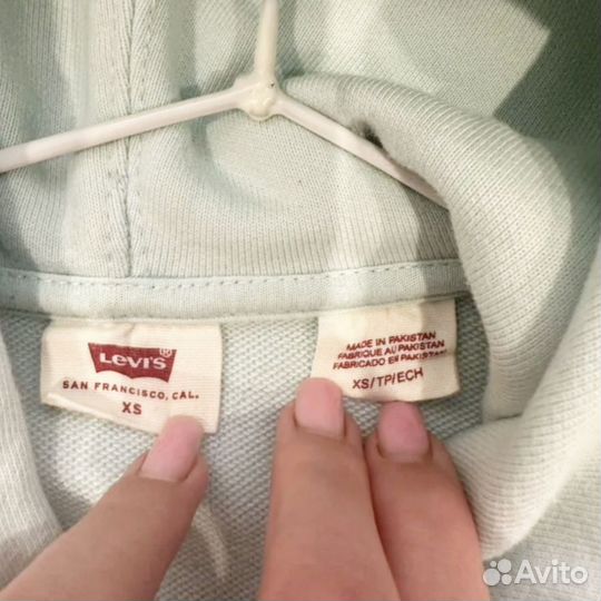 Худи Levi's 42 разм