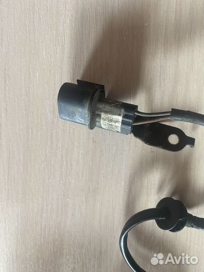 Датчик коленвала lancer 9