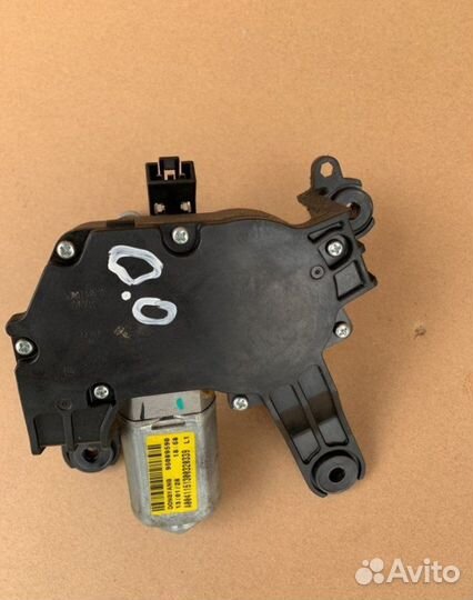 Мотор стеклоочистителя задний Chevrolet Orlando