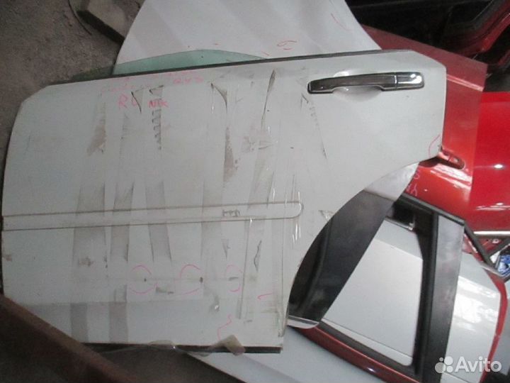 Дверь задняя левая Nissan Cedric HY34