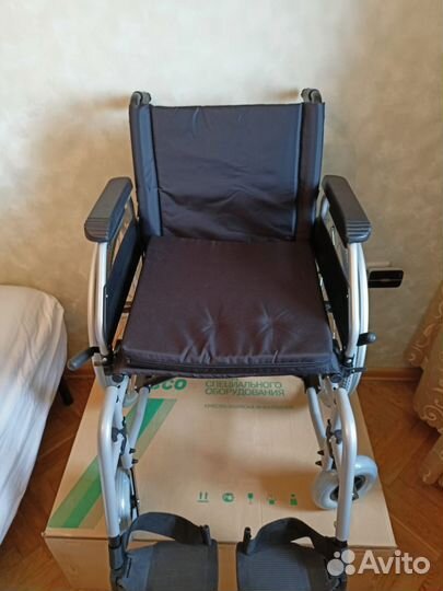 Кресло-коляска инвалидная omega luxe 550