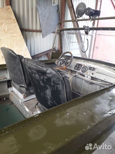 Лодка прогресс с водометом