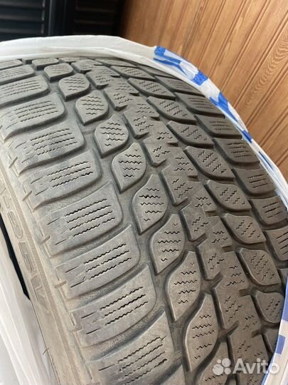 Bridgestone Blizzak LM-25 235/45 R18 98V