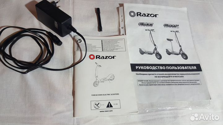 Электросамокат Razor E300