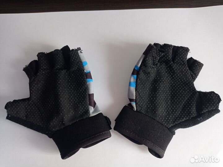 Детские спортивные перчатки