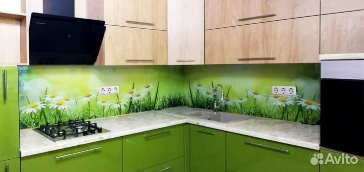 Стеклянный кухонный фартук