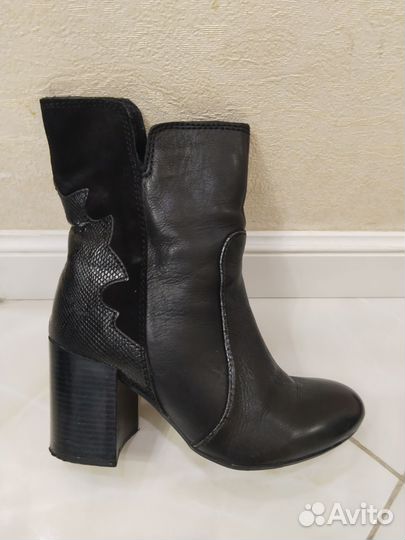 Демисезонные женские ботильоны из натуральной кожи