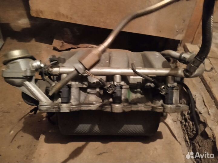 Впускной ресивер Mercedes Benz w 211