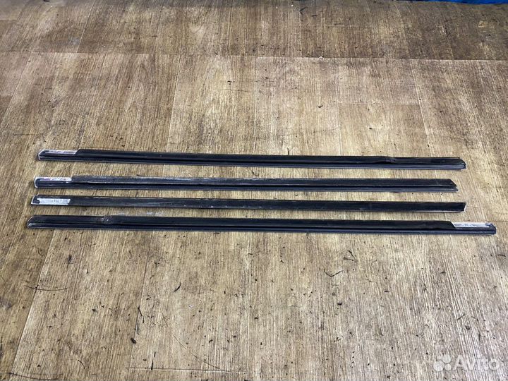 Молдинги дверей Вольво хс70 Volvo XC70