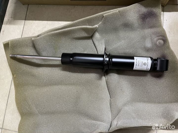 Амортизатор задний VW Touareg