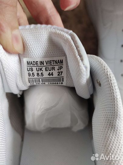 Кроссовки мужские 43 размер новые