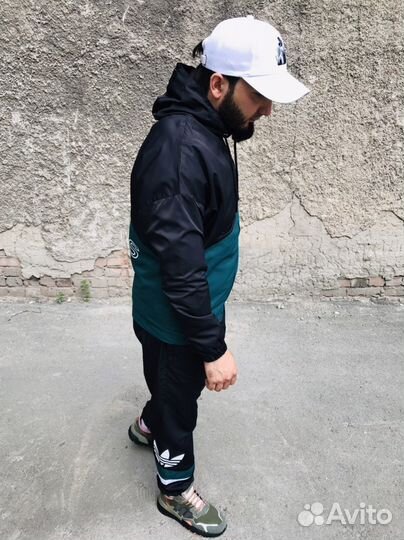 Мужской спортивный костюм Adidas