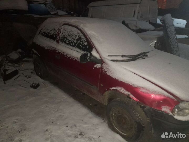 Opel корса 1.4 по запчастям