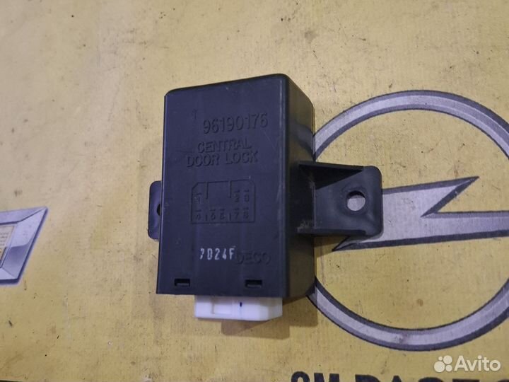 Блок управления центральным замком Daewoo Gentra