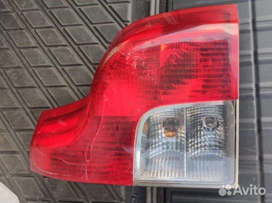 Фонарь задний правый Volvo XC90 б/у