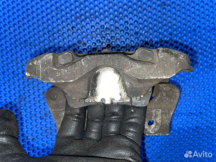 Суппорт задний левый Lexus GS (3)